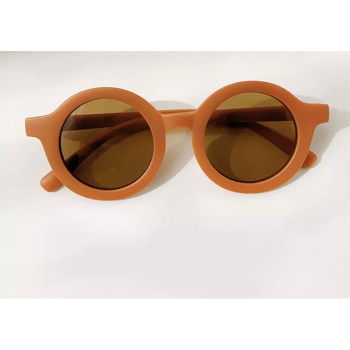 Round Sunglasses PEEK A BOO