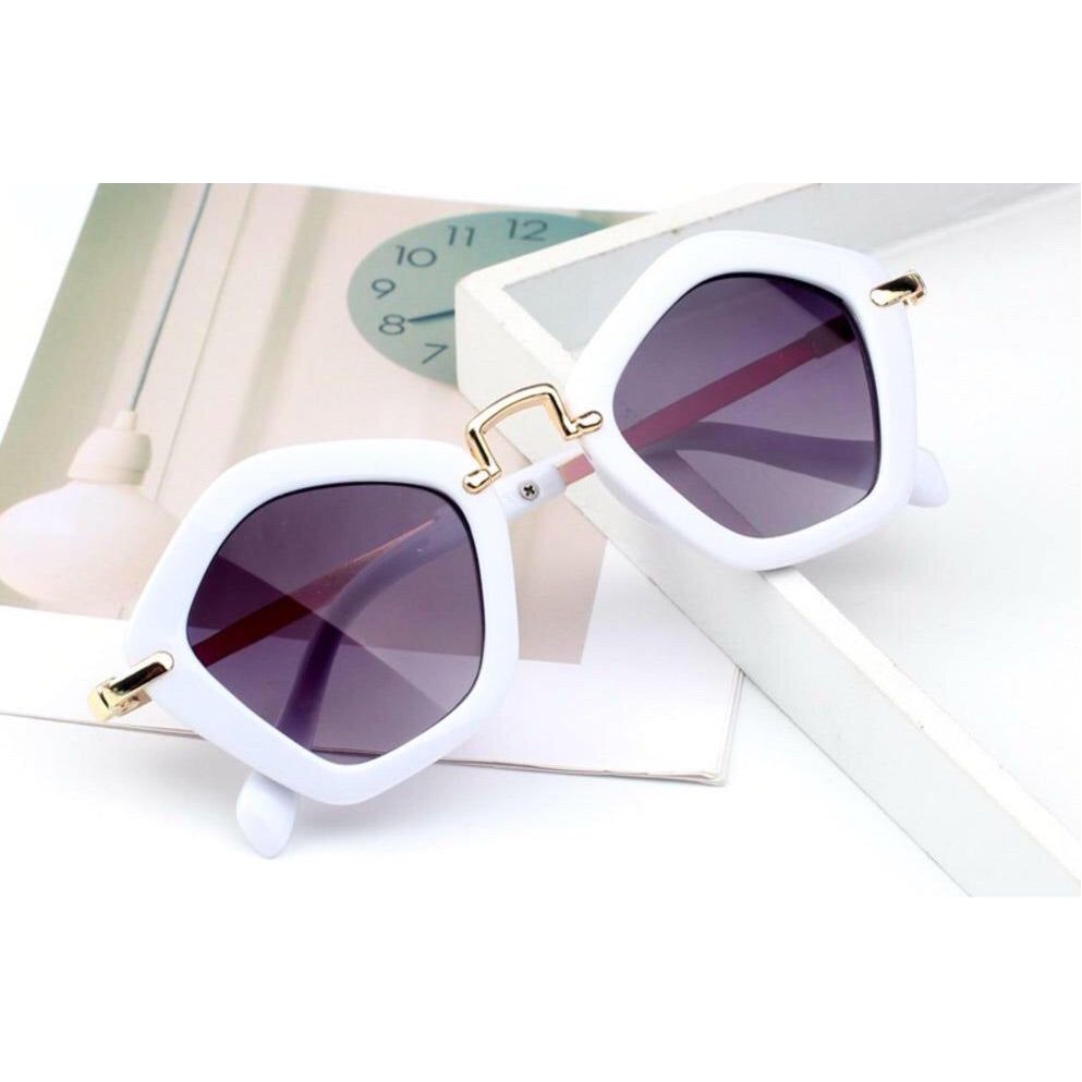 fashion girl sunglasses