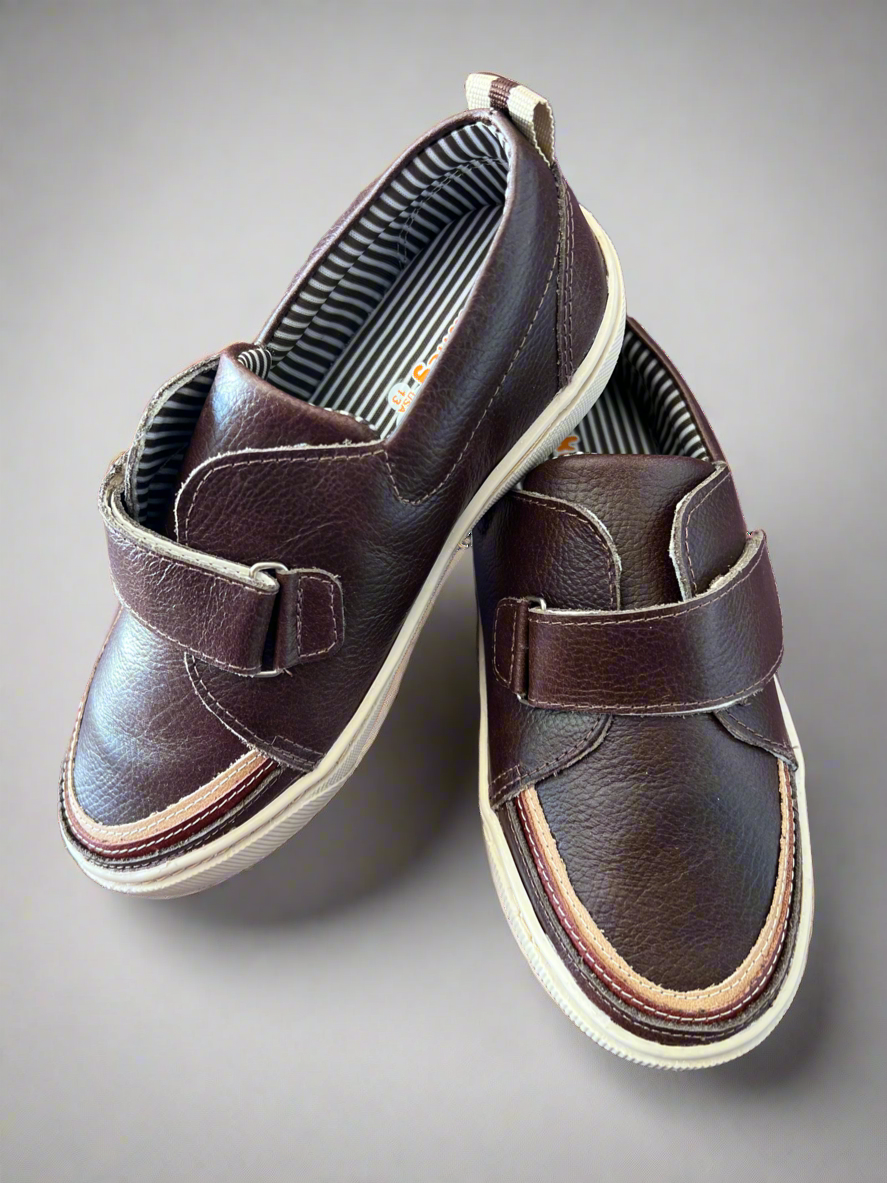 zuca leather boys shoes