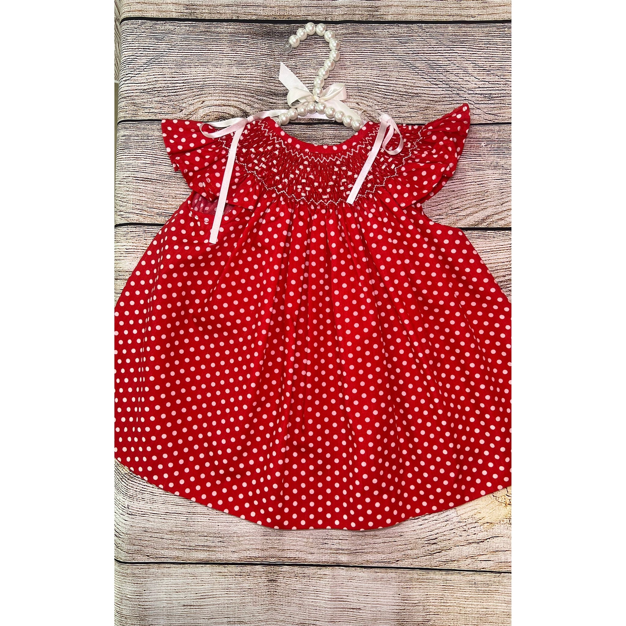Smocked red white dots Jesucito PEEK A BOO