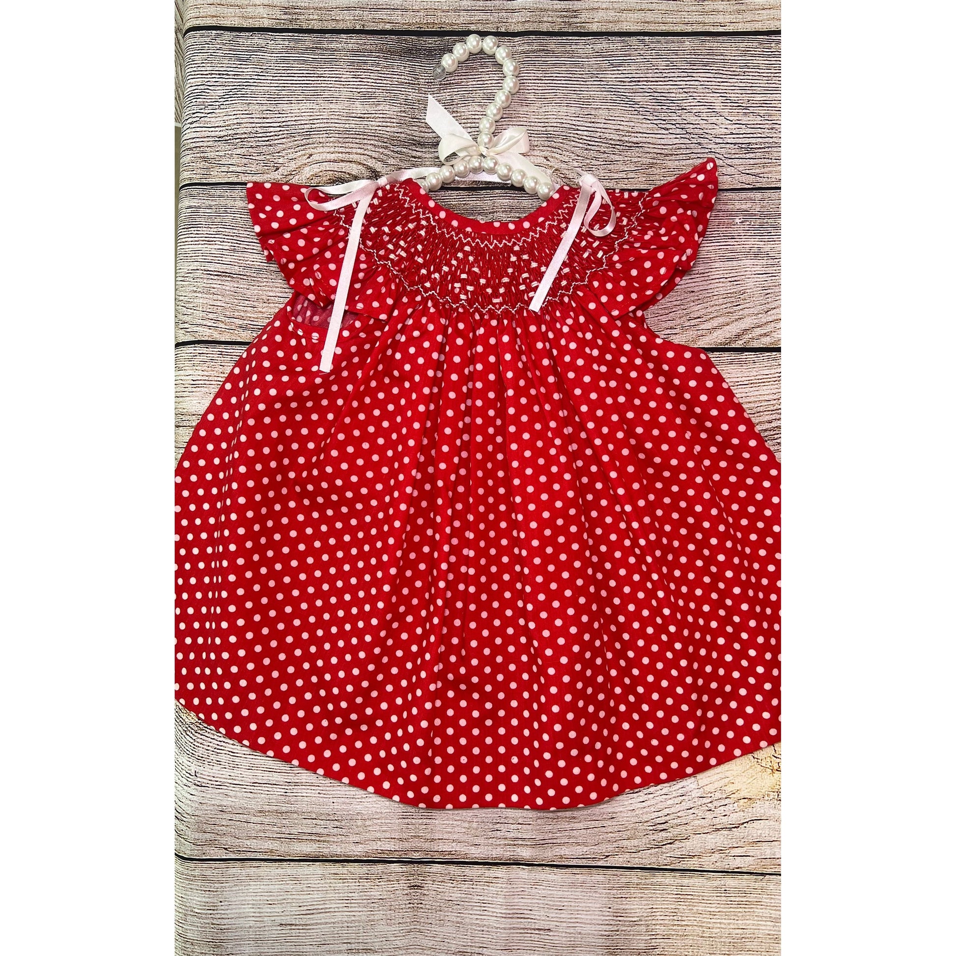 Smocked red white dots Jesucito PEEK A BOO